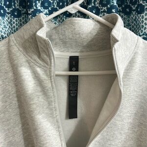 Brand new lululemon men’s quarter zip pullover in heathered gray in XL
